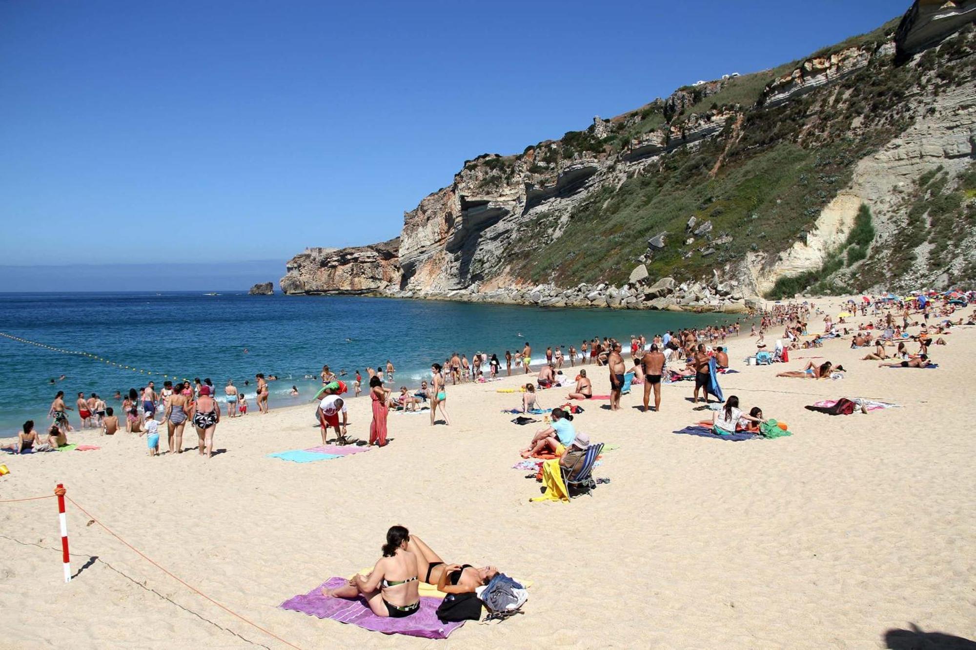 Beach House Alzira - Centro Historico Da Nazare Exterior photo